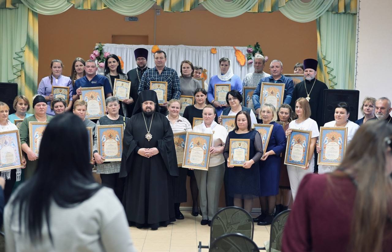 Епископ Несвижский Авксентий, викарий Патриаршего экзарха всея Беларуси посетил ГУ «Клецкий социальный пансионат «Озёрный уголок»