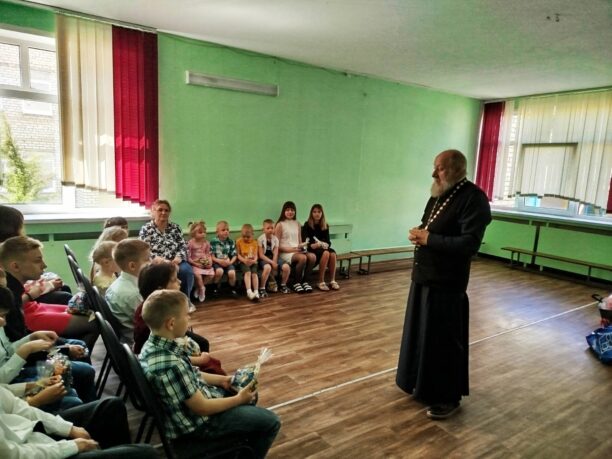 Поздравление воспитанников детского социального приюта с Днём защиты детей
